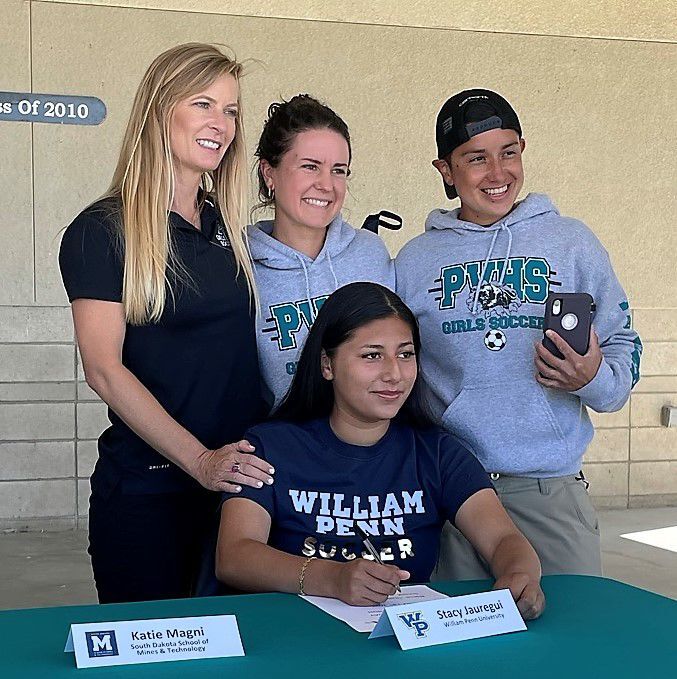 051321 PVHS Signing 11.jpeg
